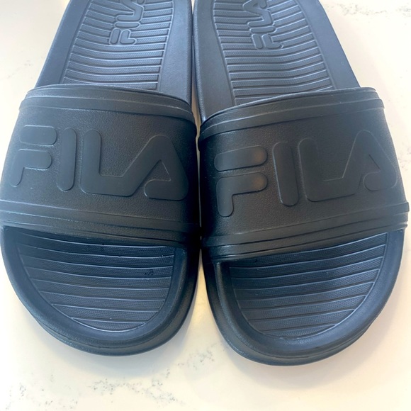Unisex FILA black sandals size Men-7 Women-8 - Picture 5 of 5